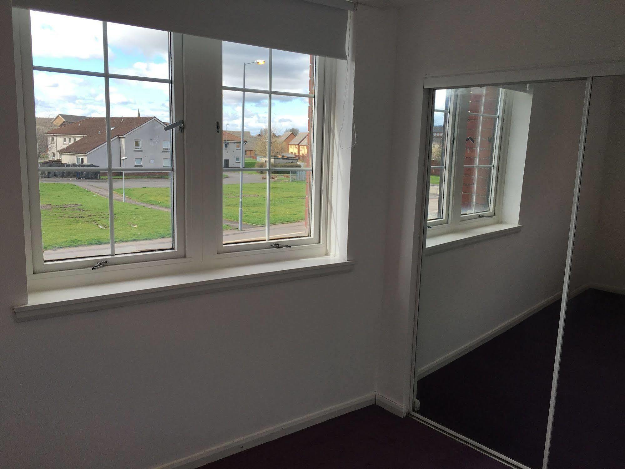 Glasgow Airport Apartments Paisley Exterior foto